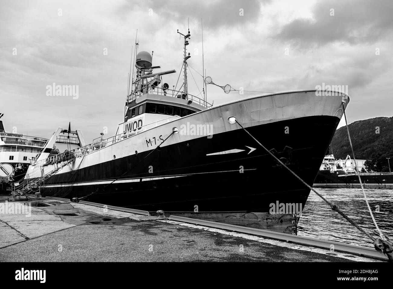 Altes Fischerboot, Trawler Kasfjord im Hafen von Bergen, Norwegen Stockfoto