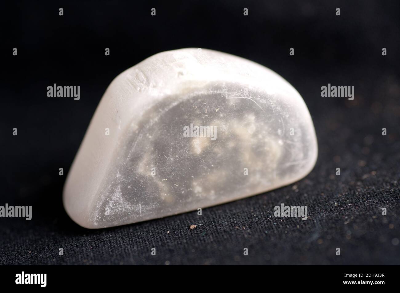 Ulextite oder tv Rock mineral Probe, weiß transluzent Stein Stockfoto