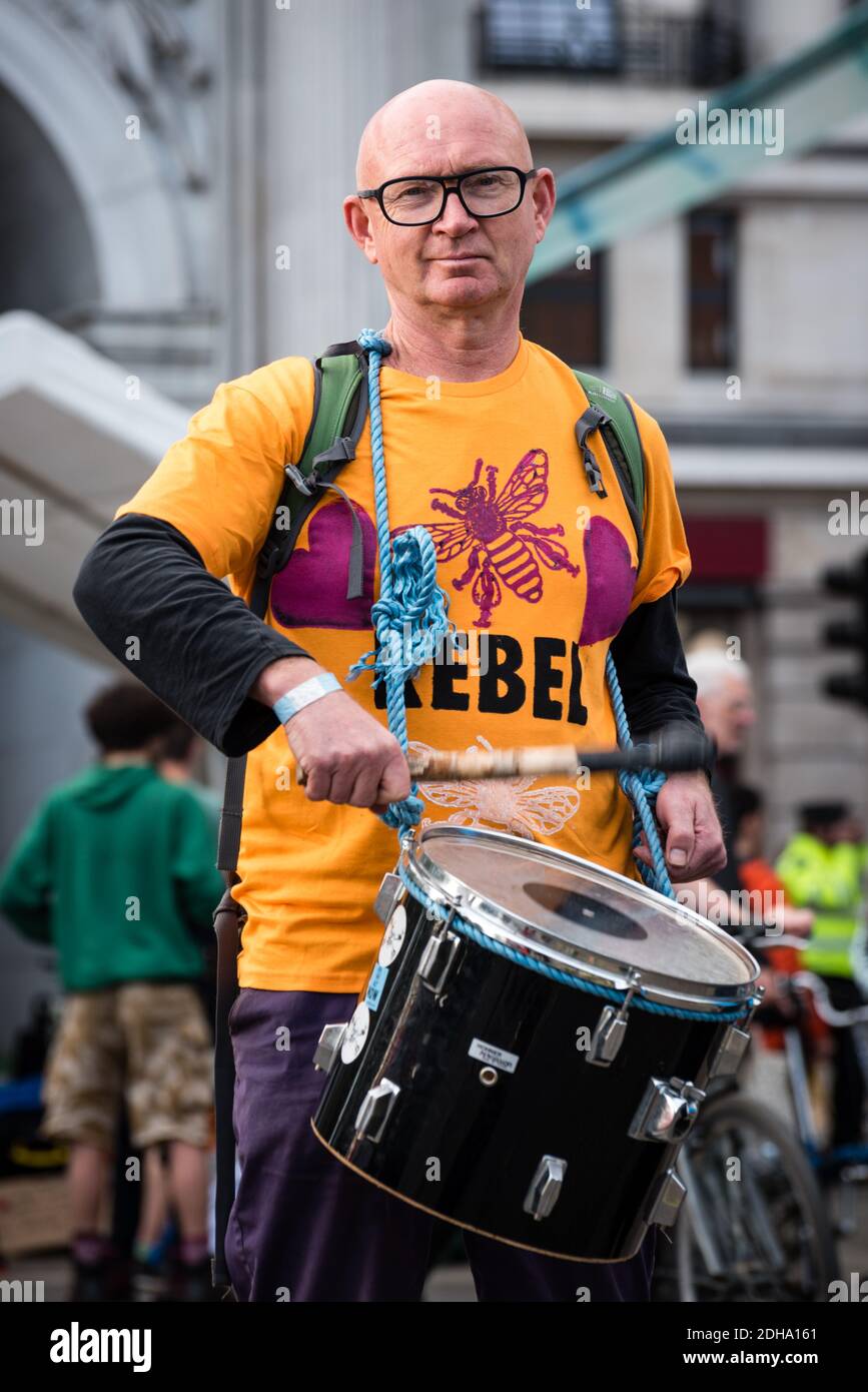 London, Vereinigtes Königreich - 24. April 2019: Extinction Rebellion’s International Rebellion Demonstration in London Stockfoto