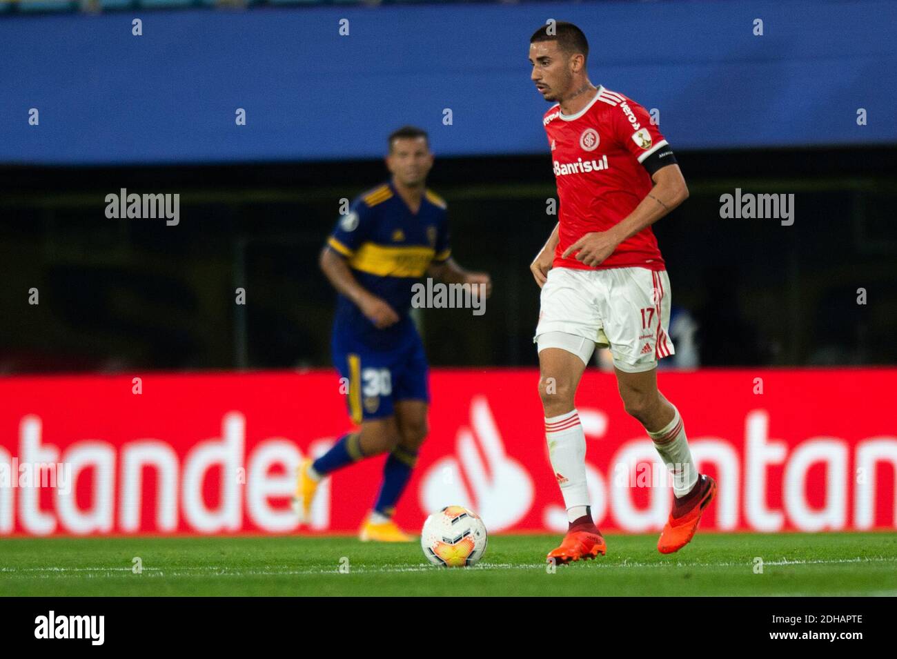 9. Dezember 2020; La Bombonera Stadion, Buenos Aires, Argentinien; Libertadores Cup, Boca Juniors versus Internacional; Thiago Galhardo von Internacional Stockfoto