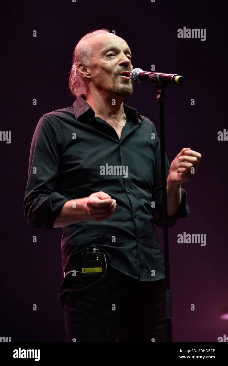 Alan Stivell sur scene pendant le un concert ‘Agir en scene’ a l'Olympia, Paris, Frankreich, le 17 octobre 2017. Foto von Alban Wyters/ABACAPRESS.COM Stockfoto