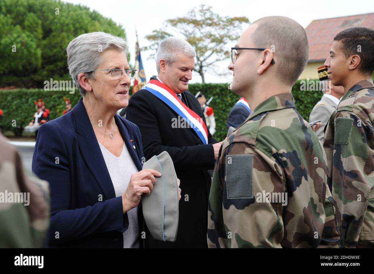 Genevieve Darrieussecq , Staatssekretär für die Armeen ar die Zeremonie der Schließung des 3. Regiments des Freiwilligen Militärdienstes, Service Militaire Volontaire SMV, am 27. Oktober 2017 in La Rochelle, Frankreich. Foto von Arnault Serriere/ABACAPRESS.COM Stockfoto