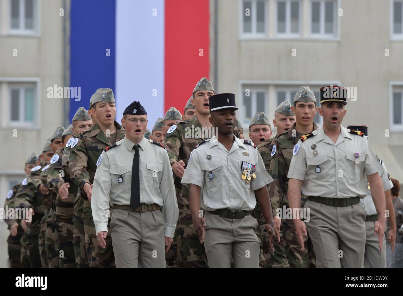 Genevieve Darrieussecq , Staatssekretär für die Armeen ar die Zeremonie der Schließung des 3. Regiments des Freiwilligen Militärdienstes, Service Militaire Volontaire SMV, am 27. Oktober 2017 in La Rochelle, Frankreich. Foto von Arnault Serriere/ABACAPRESS.COM Stockfoto