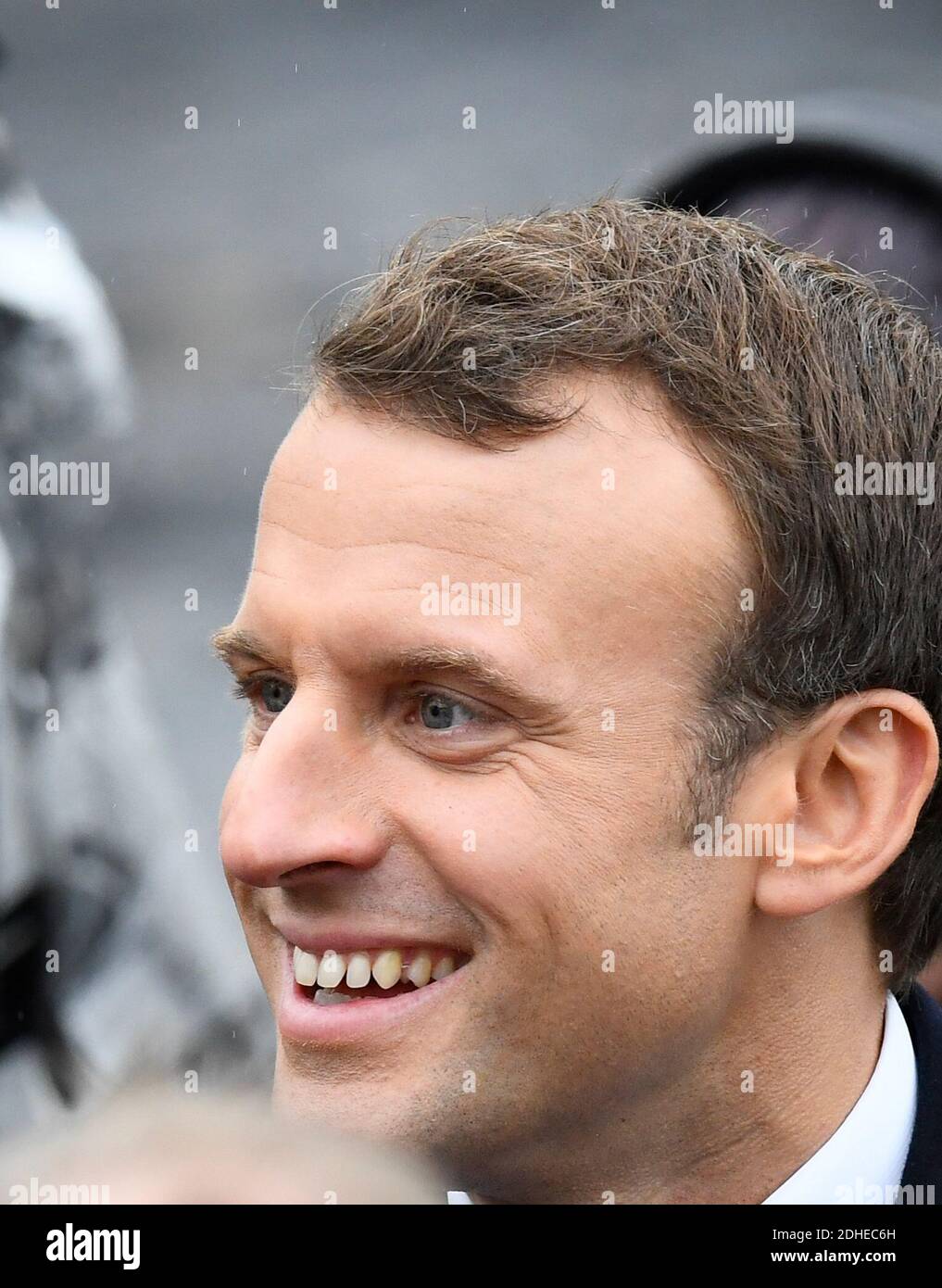 Der französische Präsident Emmanuel Macron während der Gedenkfeier zum Waffenstillstandstag am 11. November 2017 in Paris, Frankreich. Die Zeremonie markiert den 99. Jahrestag des Endes des Ersten Weltkriegs.Foto von Francois Pauletto/ABACAPRESS.COM Stockfoto