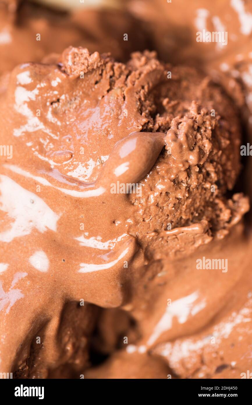 Eis: Oberfläche von cremiger Schokolade Eis in Eis Verkäufer Stockfoto