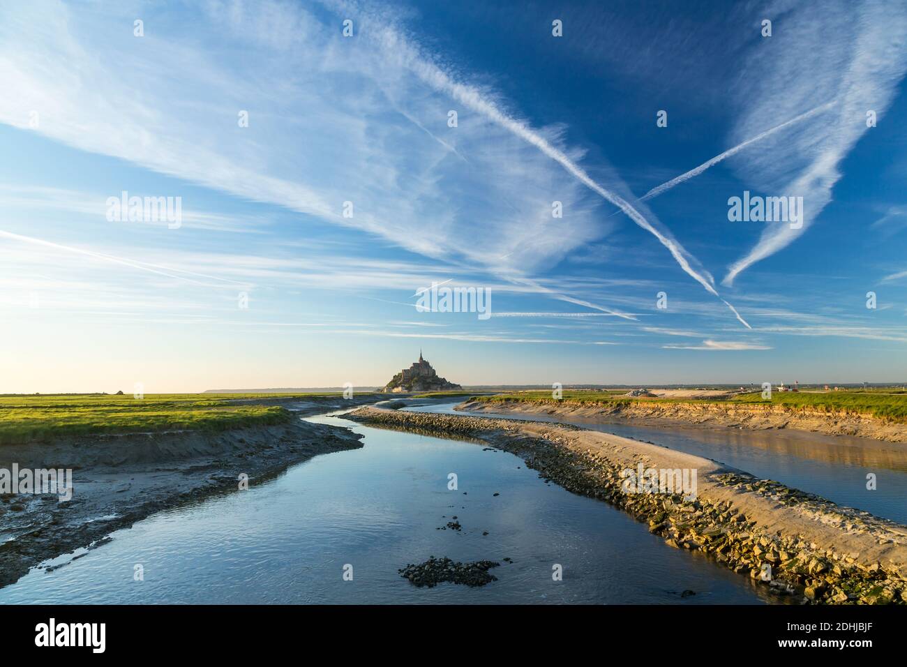 Die historische Zitadelle und Abteikirche von Le Mont Saint Michel in der Normandie. Stockfoto