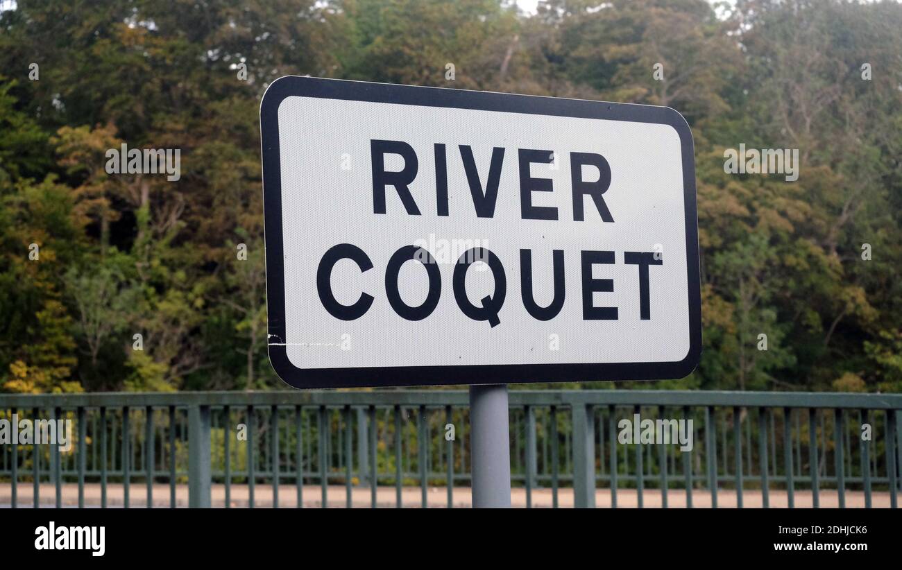 Zeichen für den Coquet in Warkworth.Samstag, 3. Oktober 2020. Stockfoto