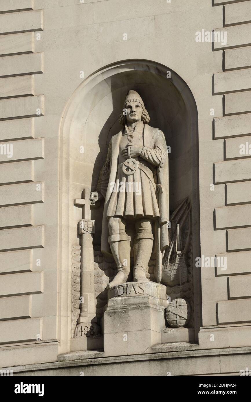 London, England, Großbritannien. Statue von Bartolomeu / Bartholemew Dias (portugiesischer Entdecker - erster Europäer, der bekannt ist, um das Horn von Afrika gesegelt zu haben, 1488 Stockfoto