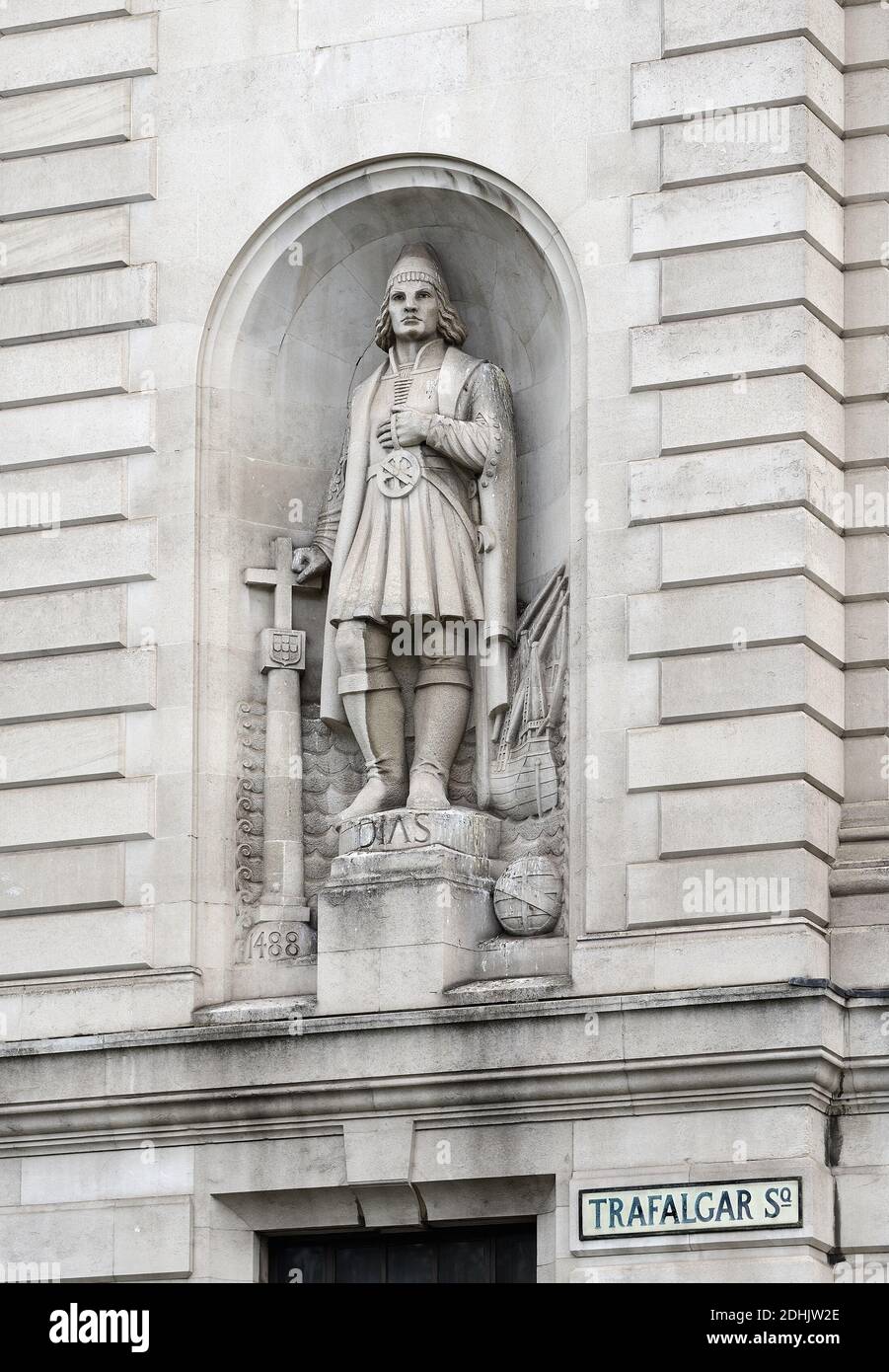 London, England, Großbritannien. Statue von Bartolomeu / Bartholemew Dias (portugiesischer Entdecker - erster Europäer, der bekannt ist, um das Horn von Afrika gesegelt zu haben, 1488 Stockfoto