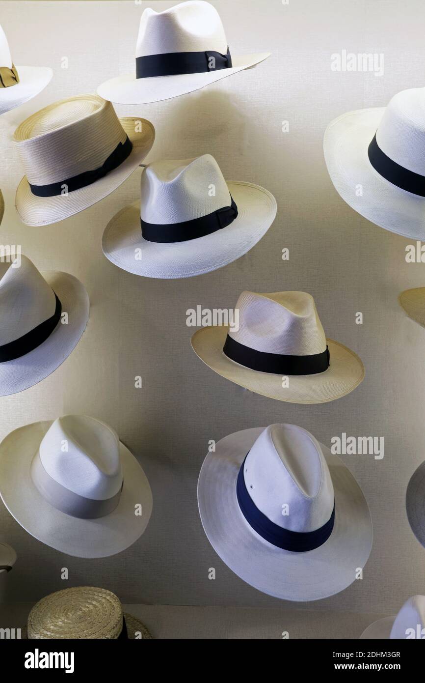 Lock & Co Hatters ist der älteste Hutmacher der Welt in St. James, London, Großbritannien. Stockfoto