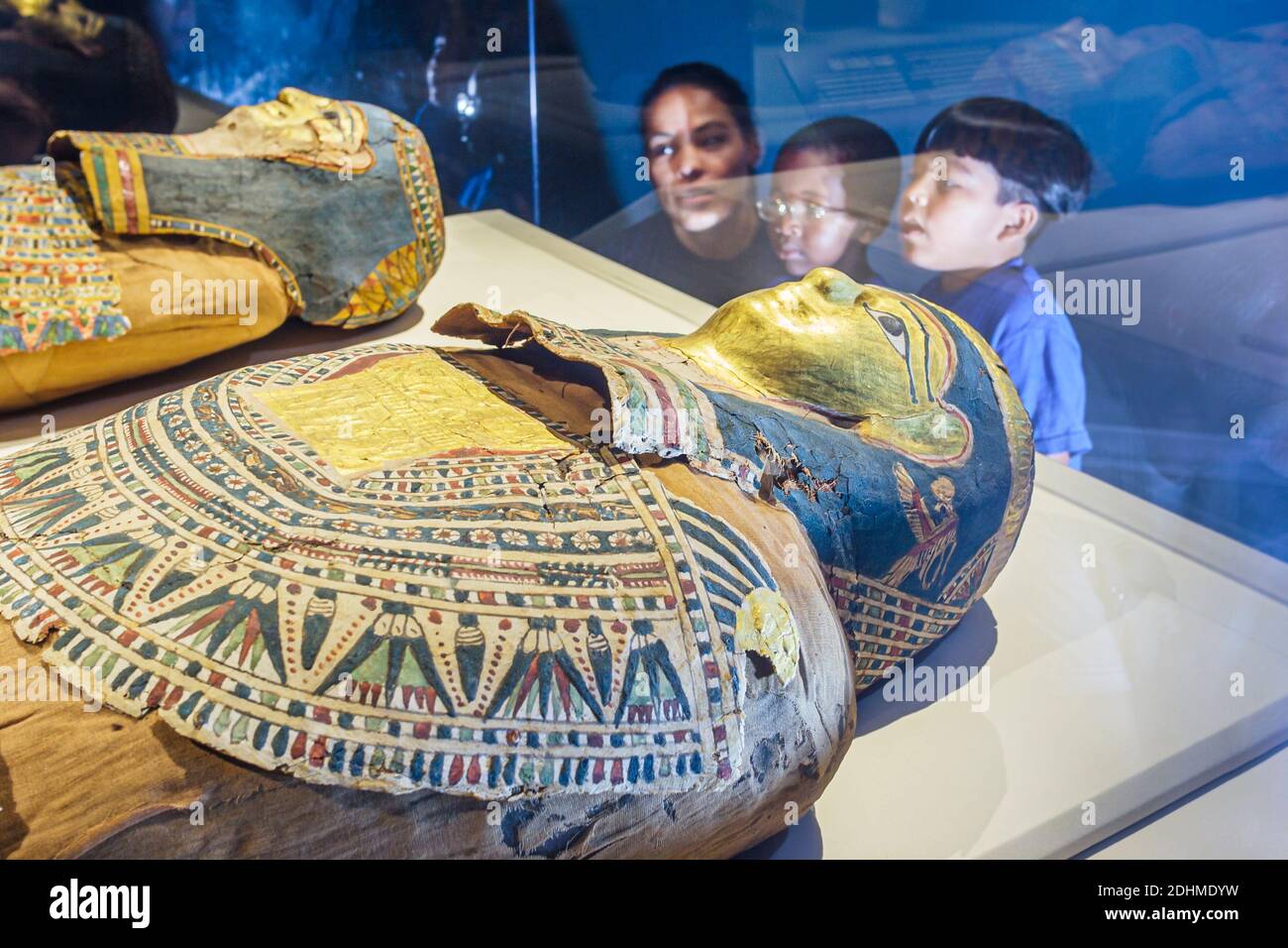 Alabama Anniston Museum of Natural History, ägyptische Mumie 250 v. Chr., Kinder Kinder Kinder suchen, Stockfoto