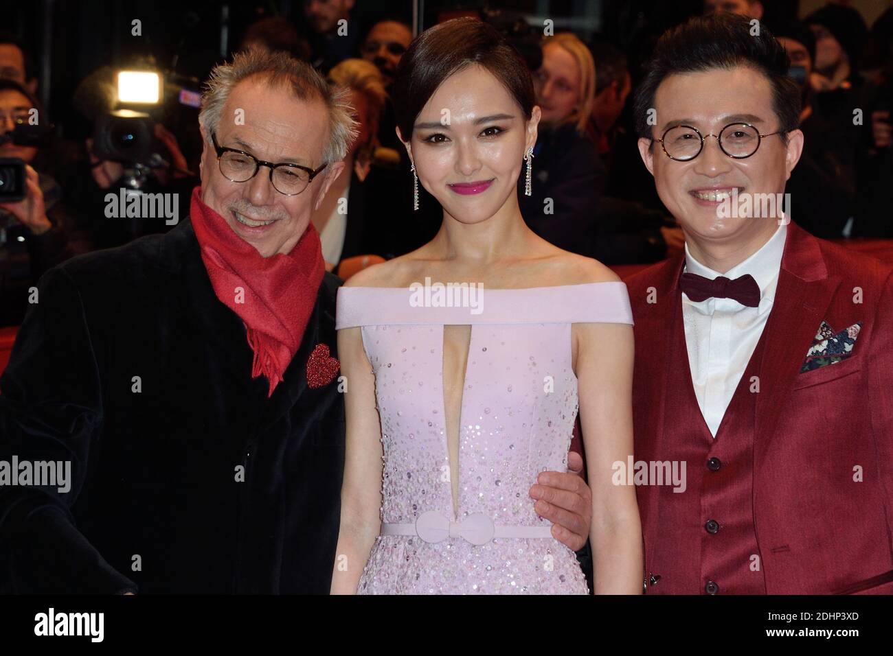 Dieter Kosslick und die chinesische Schauspielerin Tang Yan bei der Eröffnungsfeier und der Premiere von "Hail, Caesar" während der 66. Berlinale, Internationale Filmfestspiele Berlin am 11. Februar 2016 in Berlin. Foto von Aurore Marechal/ABACAPRESS.COM Stockfoto