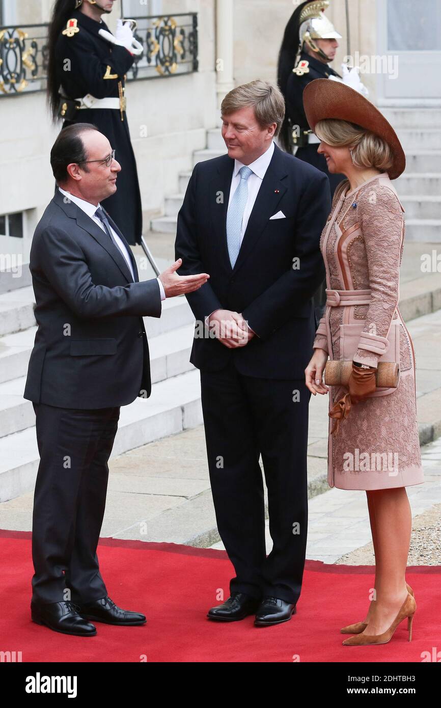 LE PRESIDENT FRANCAIS FRANCOIS HOLLANDE RECOIT LE ROI WILLEM-ALEXANDER ET LA REINE MAXIMA DES PAYS-BAS AU PALAIS DE L'ELYSEE, PARIS, FRANKREICH 10. MÄRZ 2016 FOTO VON NASSER BERZANE/ABACAPRESS.COM Stockfoto