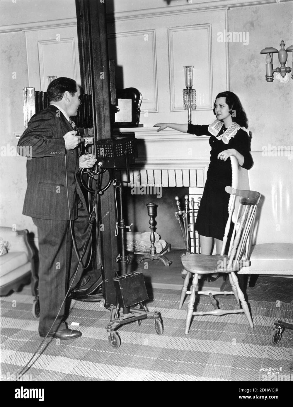 Still Fotografin CLARENCE SINCLAIR BULLE fotografiert CONNIE RUSSELL im Zeit erschien sie singen faszinierende Rhythmus in LADY BE GOOD 1941 für Metro Goldwyn Mayer Stockfoto