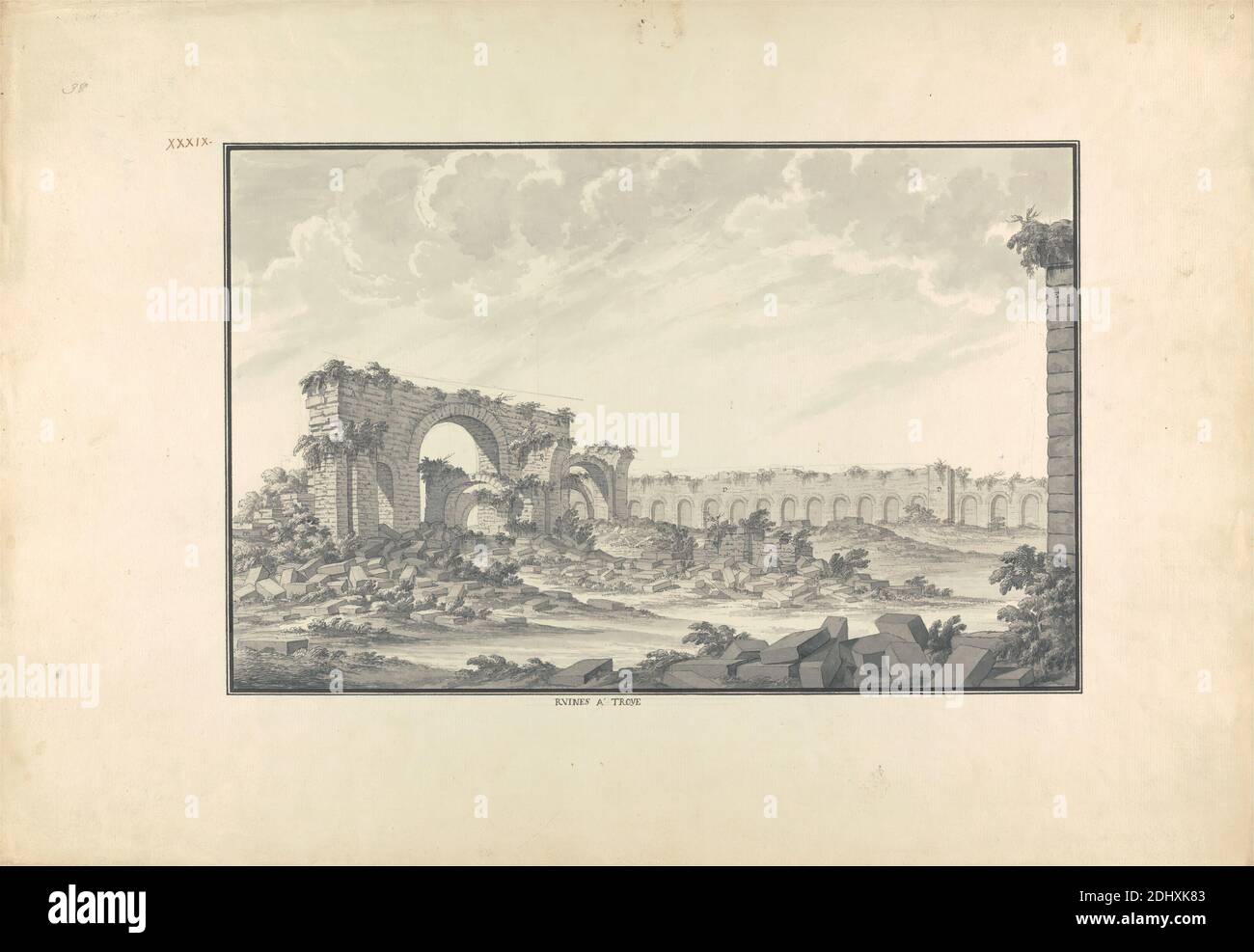 Ruines à Troye, Giovanni Battista Borra, 1713–1770, italienisch, ca. 1750, Grauwäsche mit schwarzer Tinte über Graphit auf mäßig dickem, mäßig strukturiertem, beigefarbenem Papier, Blatt: 14 13/16 x 21 9/16 Zoll (37.6 x 54.7 cm) und Bild: 9 5/16 x 14 3/8 Zoll (23.6 x 36.5 cm), Bögen, architektonisches Motiv, Blöcke, Büsche, Ruinen, Asien, Marmara, Troja, Türkei, Çanakkale Stockfoto