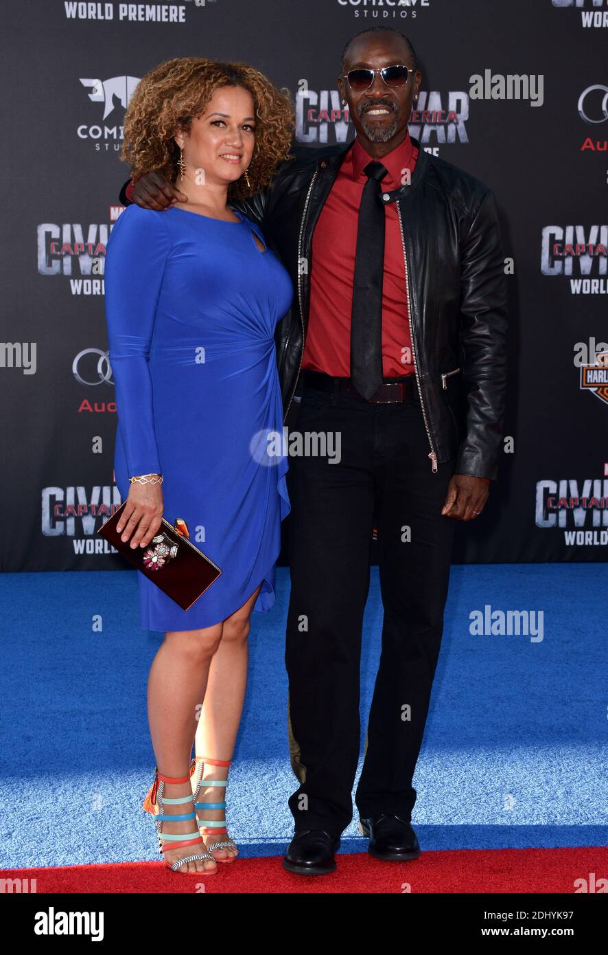 Don Cheadle nimmt am 12. April 2016 an der Weltpremiere von 'Captain America: Civil war' im Dolby Theater in Los Angeles, CA, USA Teil. Foto von Lionel Hahn/ABACAPRESS.COM Stockfoto