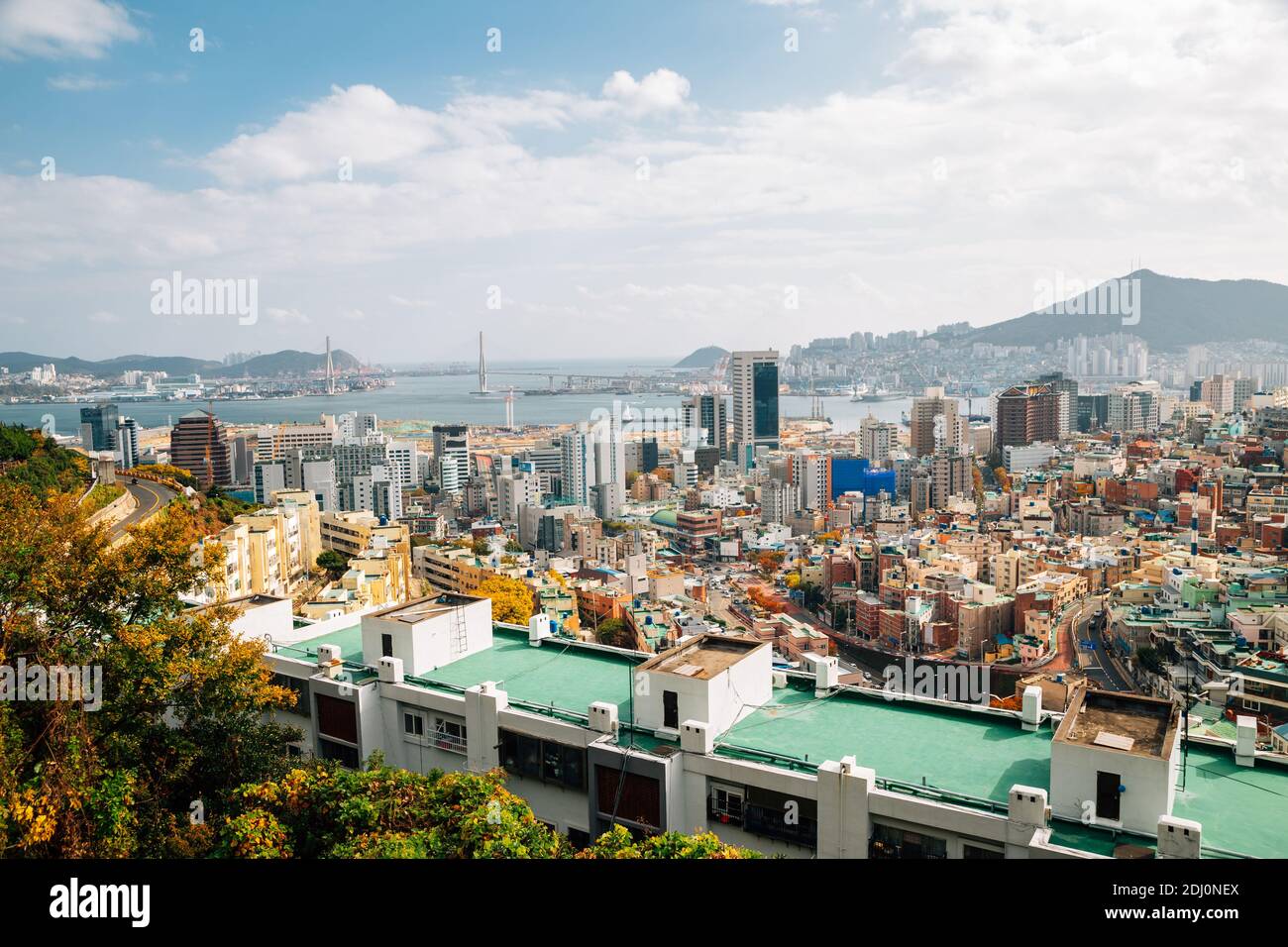 Panoramablick auf Busan Stadt und Meer in Busan, Korea Stockfoto