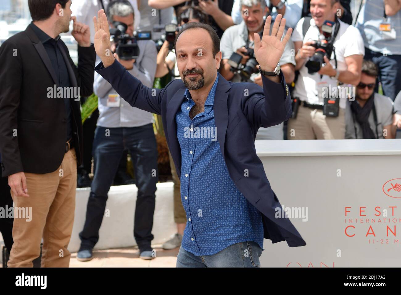 File photo - der iranische Regisseur Asghar Farhadi, der am 21. Mai 2016 im Rahmen der 69. Filmfestspiele von Cannes die Fotoschau Forushande (der Verkäufer) im Palais des Festivals in Cannes, Frankreich besucht. Der iranische Regisseur Asghar Farhadi, dessen Film der Verkäufer für den fremdsprachigen Film Oscar nominiert ist, hat eine Erklärung abgegeben, dass er nicht an den Oscars teilnehmen wird, auch wenn Ausnahmen gemacht werden, um ihm den Eintritt in das US Photo von Aurore Marechal/ABACAPRESS.COM zu ermöglichen Stockfoto