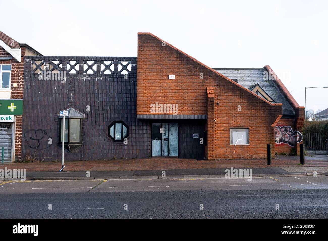 Das Äußere des alten Nat West Bank. 125a High Street, BS15 3QY, Großbritannien (Dezember 2020). Geschlossen im Juni 2018 Stockfoto