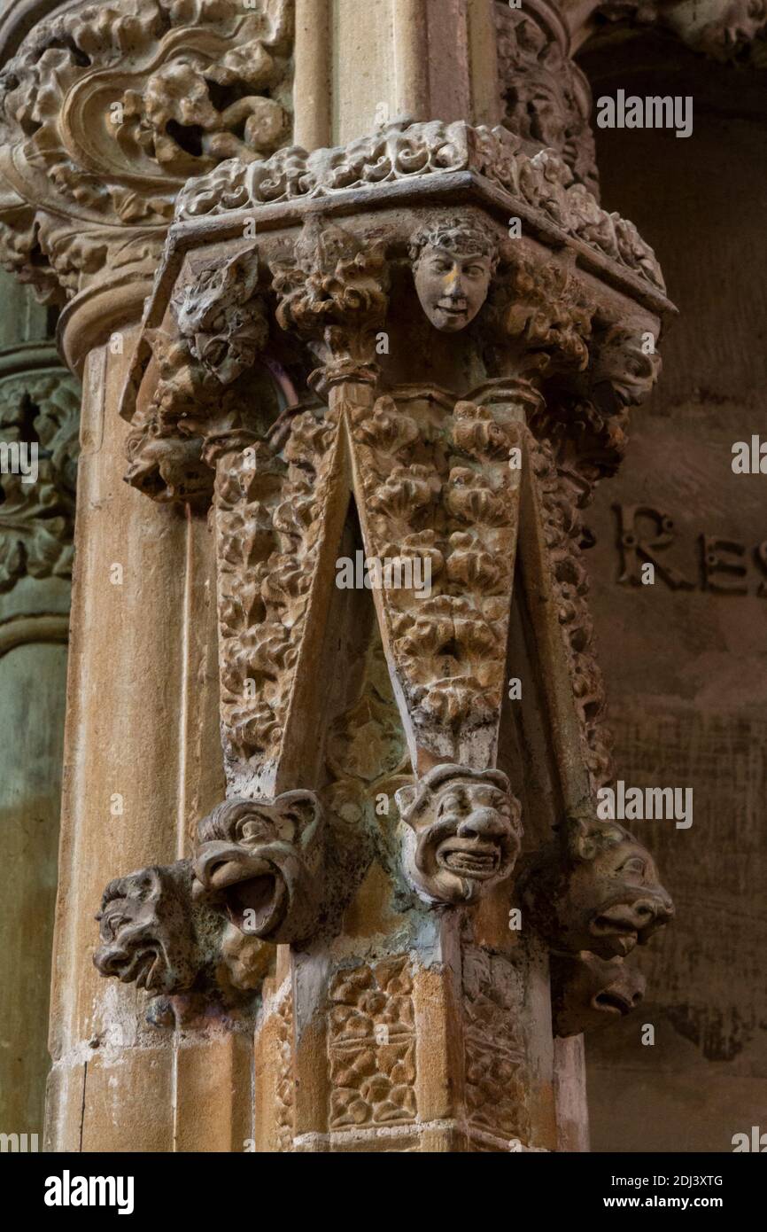 Detail des erstaunlichen Mauerwerks in Southwell Minster, Southwell, Nottinghamshire, Großbritannien. Stockfoto