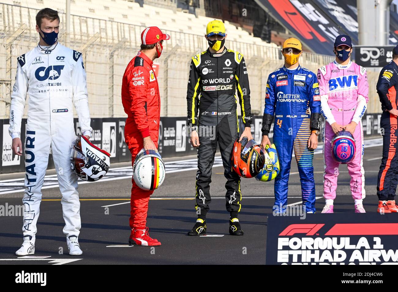 Abu Dhabi, VAE. Dezember 2020. Abu Dhabi, Vereinigte Arabische Emirate. Dezember 2020. OCON Esteban (Fra), Renault F1 Team RS20, Fahrer Saisonende während des Formel 1 Etihad Airways Abu Dhabi Grand Prix 2020, vom 11. Bis 13. Dezember 2020 auf dem Yas Marina Circuit, in Abu Dhabi - Photo Pool F1/DPPI/LM Credit: Gruppo Editoriale LiveMedia/Alamy Live News Credit: Gruppo Editoriale LiveMedia/Alamy Live News Stockfoto