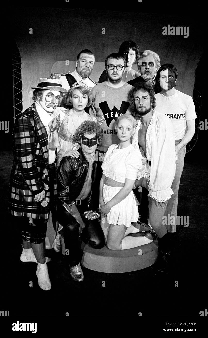 Hamlet Gertrude Claudius Stockfotos Und Bilder Kaufen Alamy
