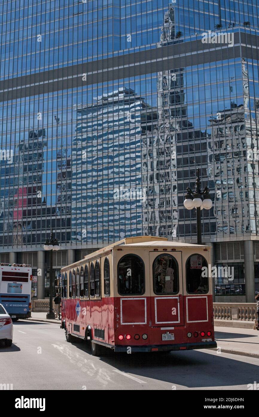 Gray Line Sightseeing-Bus im Trolley-Stil. Chicago Illinois, IL, USA Stockfoto