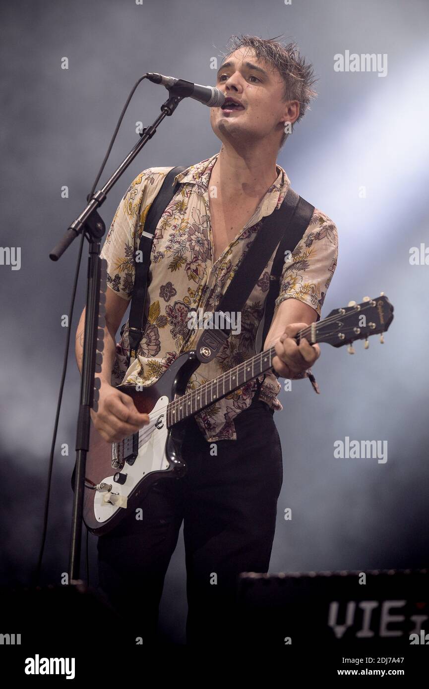 Pete Doherty von den Libertines tritt am 16. Juli 2016 live im Konzert auf dem Festival Les Vieilles Charrues in Carhaix, Frankreich. Foto Julien Reynaud/APS-Medias/ABACAPRESS.COM Stockfoto