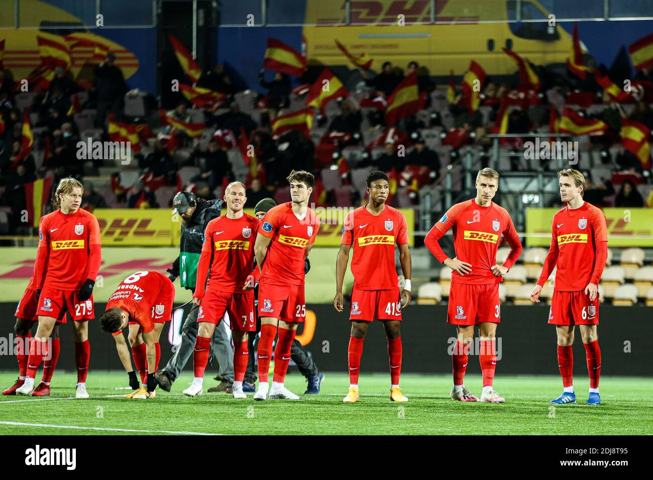 Farum, Dänemark. Dezember 2020. Die Spieler des FC Nordsjaelland stehen vor dem 3F Superliga-Spiel zwischen FC Nordsjaelland und FC Kopenhagen in Right to Dream Park in Farum bereit. (Foto Kredit: Gonzales Foto/Alamy Live News Stockfoto