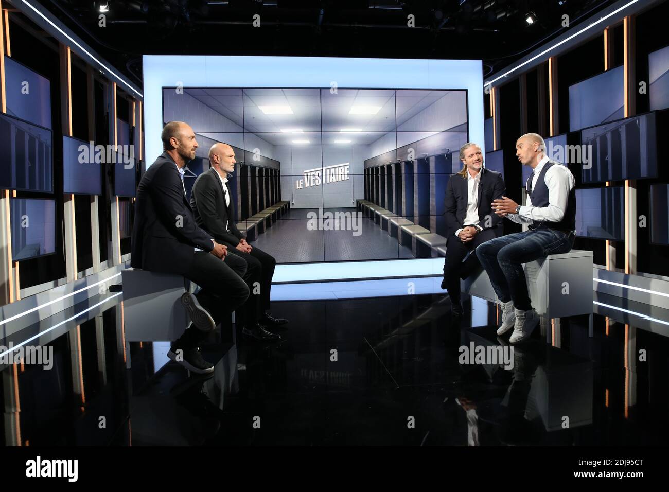 Exklusiv - Christophe Dugarry, Frank Leboeuf, Emmanuel Petit und Jerome Leroy bei der Talkshow 'Le Vestiaire' auf SFR Sport 1 TV, in Paris, Frankreich, am 19. September 2016. Foto von Jerome Domine/ABACAPRESS.COM Stockfoto