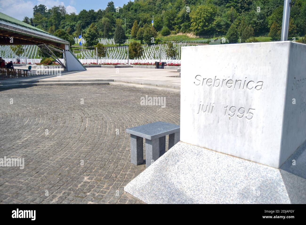 12.08.2018. Srebrenica. Bosnien und Herzegowina. Opfer des Massakers über muslime im Jahr 1995 auf dem Potocari-Denkmal und Friedhof. Stockfoto