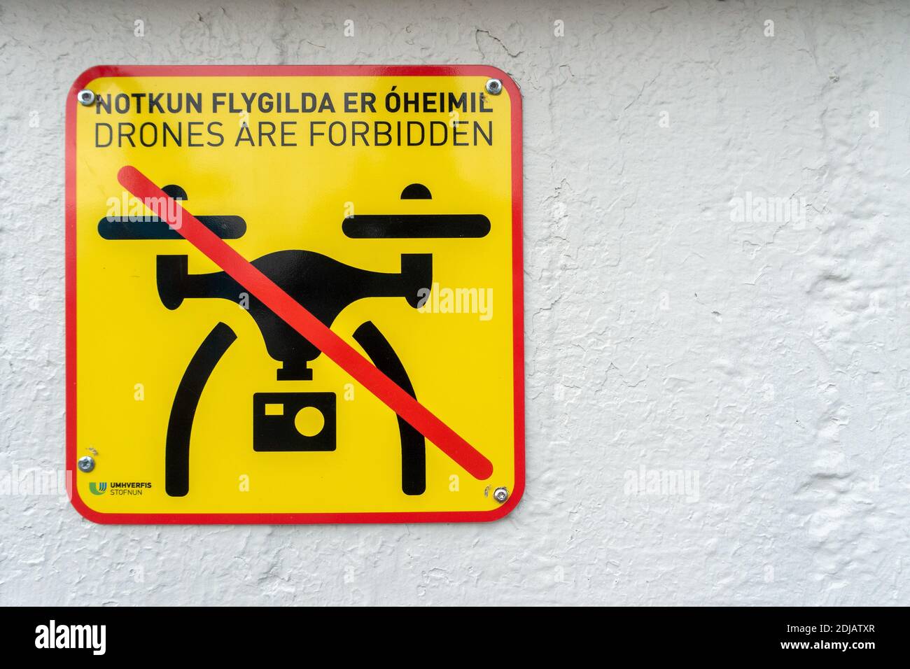 Drohnen Sind Verbotenes Schild Beim Geysir Hot Spings Visitor Zentrum Und Geschenkeladen Im Südwesten Islands Heimat Der Tolles Geysir Stockfoto