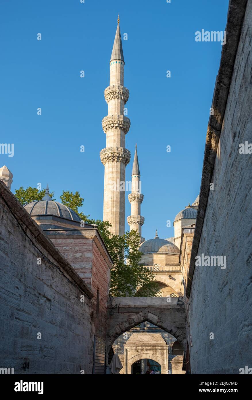 Die Süleymaniye-Moschee ist eine osmanische imperiale Moschee in Istanbul, Türkei. Es ist die größte Moschee in der Stadt. Stockfoto