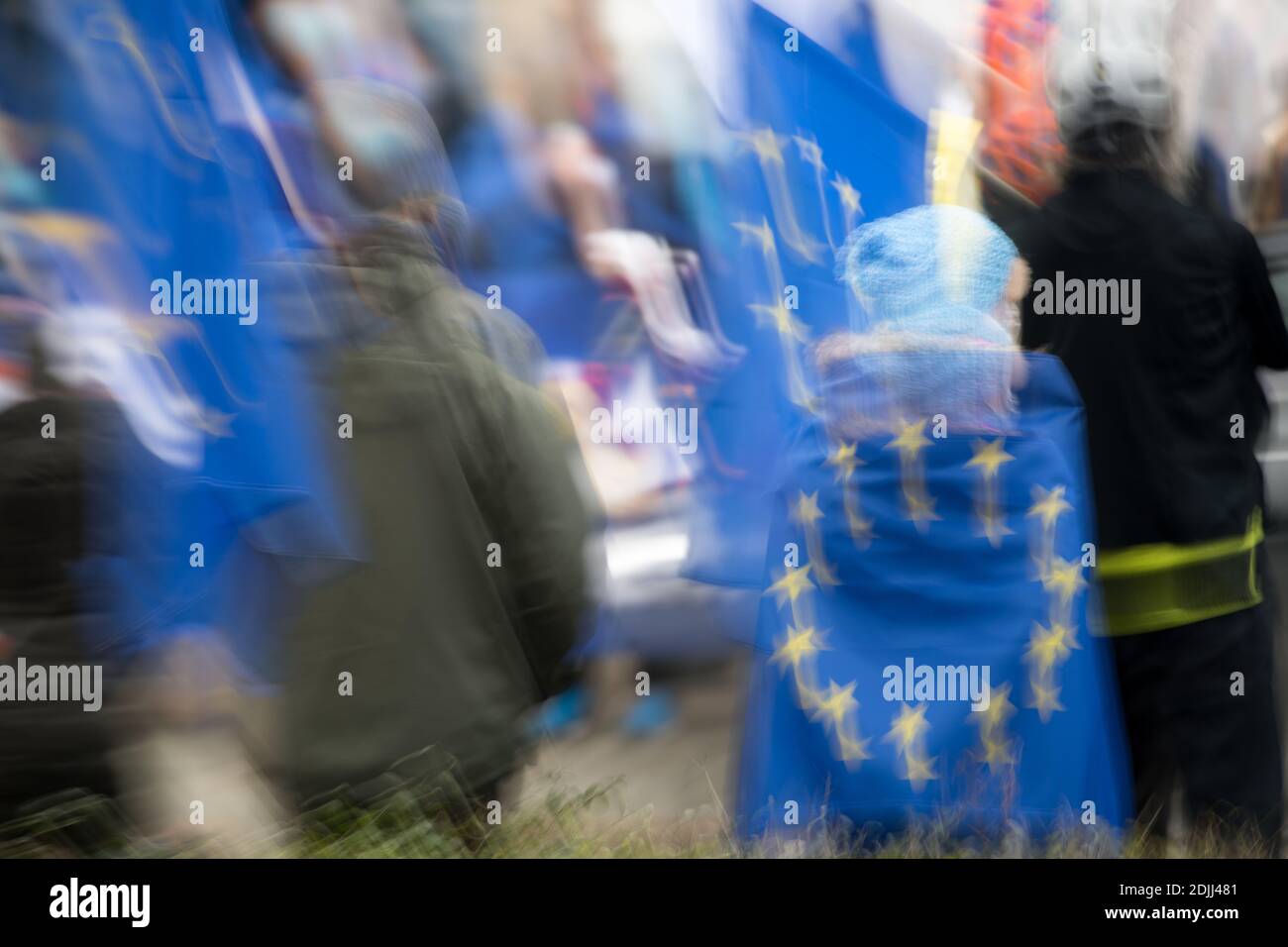 EU-Flaggen bei Protesten der pro-Europäischen Union in Danzig, Polen. 5. Dezember 2020 © Wojciech Strozyk / Alamy Stock Photo *** Ortsüberschrift *** Stockfoto