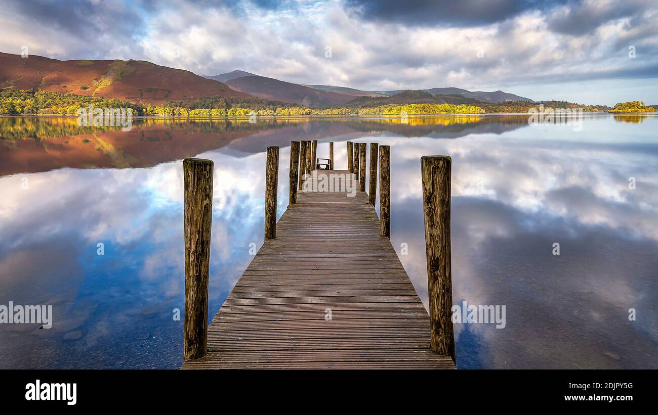 Ashness Jetty ist ein kleiner Pier, der die Dampfer bedient Segeln Sie über Derwentwater im englischen Lake District in Great Großbritannien Stockfoto