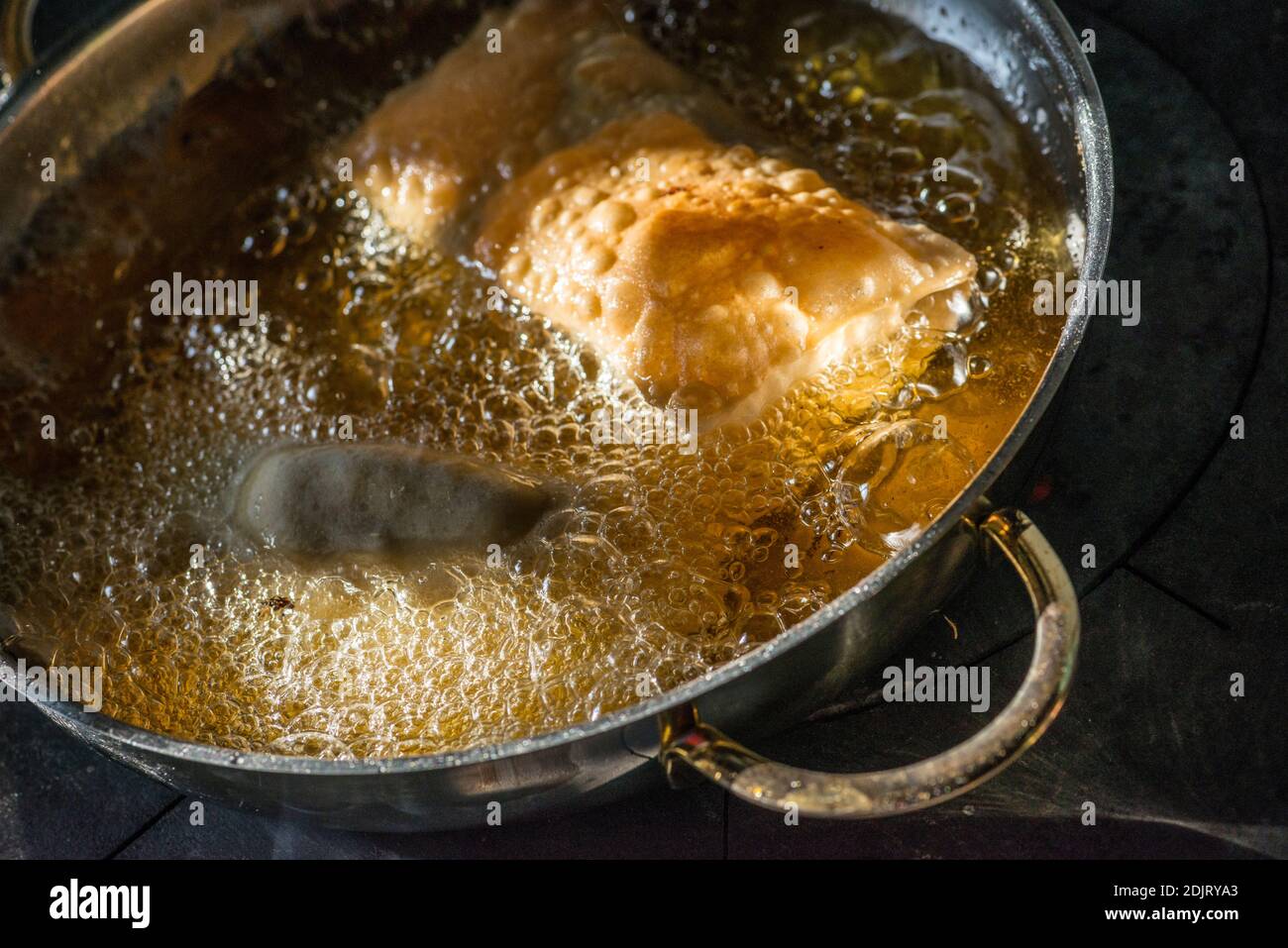 Zillertaler Krapfen Stockfotos und -bilder Kaufen - Alamy