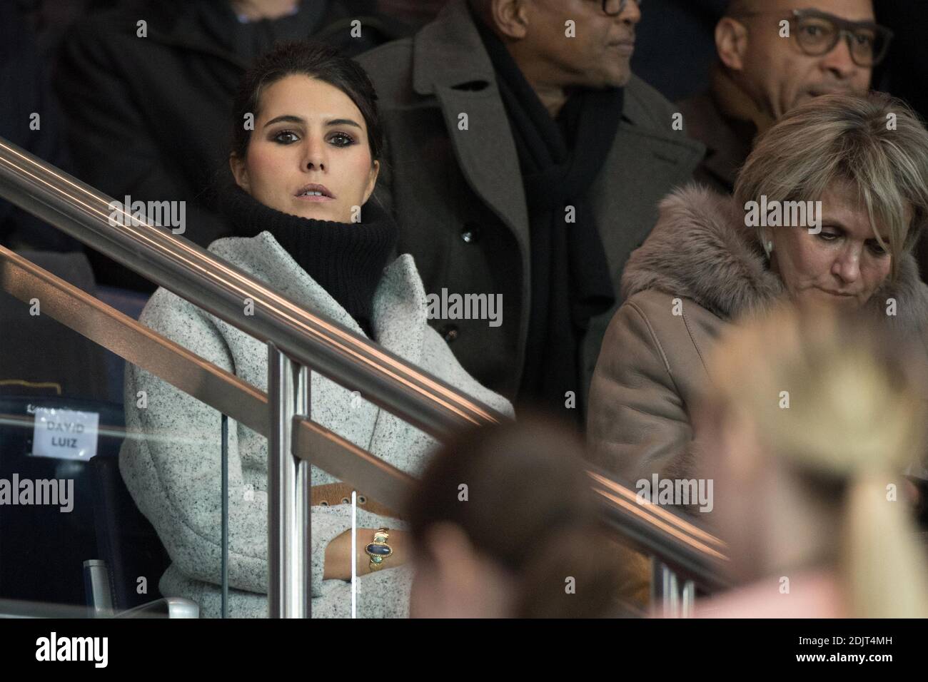 Karine Ferri während des Ligue 1-Spiels zwischen Paris Saint Germain und Stade Rennais im Parc des Princes am 6. November 2016 in Paris, Frankreich. Foto von Laurent Zabulon /ABACAPRESS.COM Stockfoto