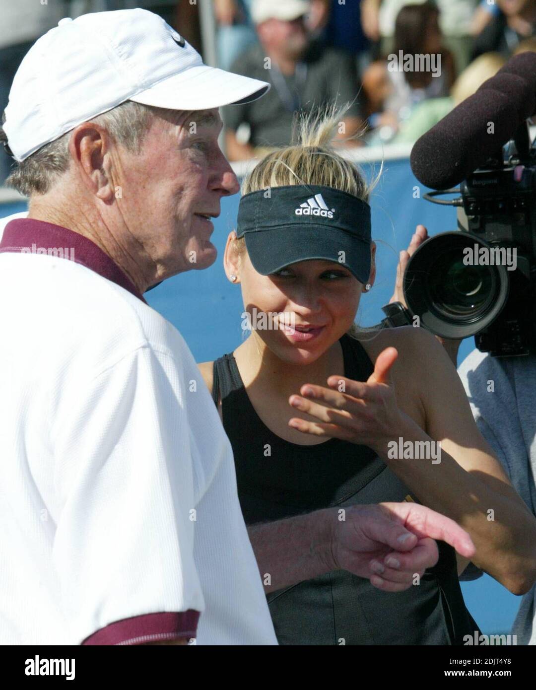 Chris Evert/Raymond James Pro-Celebrity Tennis Classic Tag 3, an dem der ehemalige Präsident George Bush SR, Gavin Rossdale, Anna Kournikova, Lindsay Davenport, Joe Torre und Chevy Chase teilnehmen. Delray Beach, Florida. 11/05/06 Stockfoto