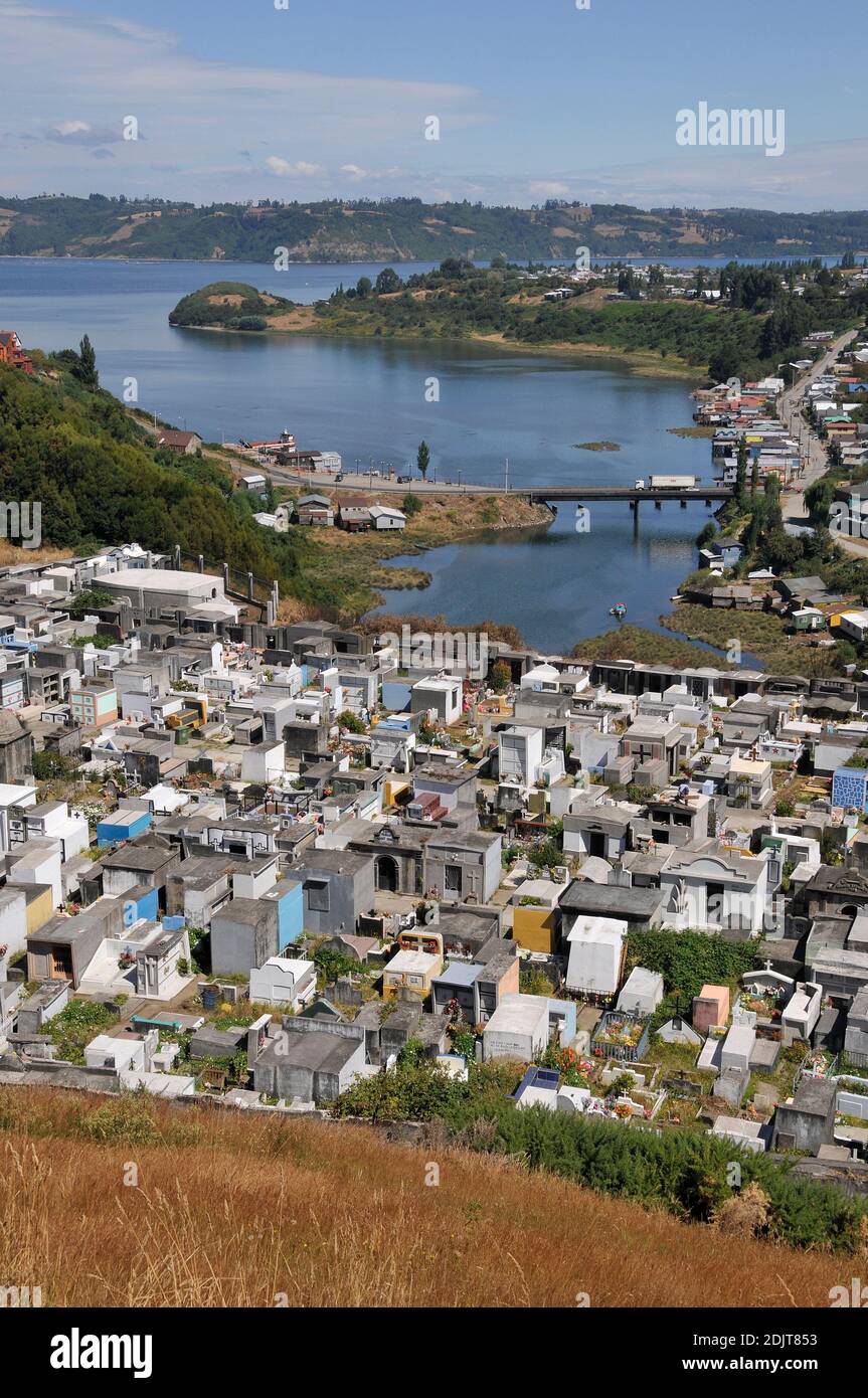 Südamerika, Chile, Chiloe Island, Castro, Übersicht, Friedhof Stockfoto