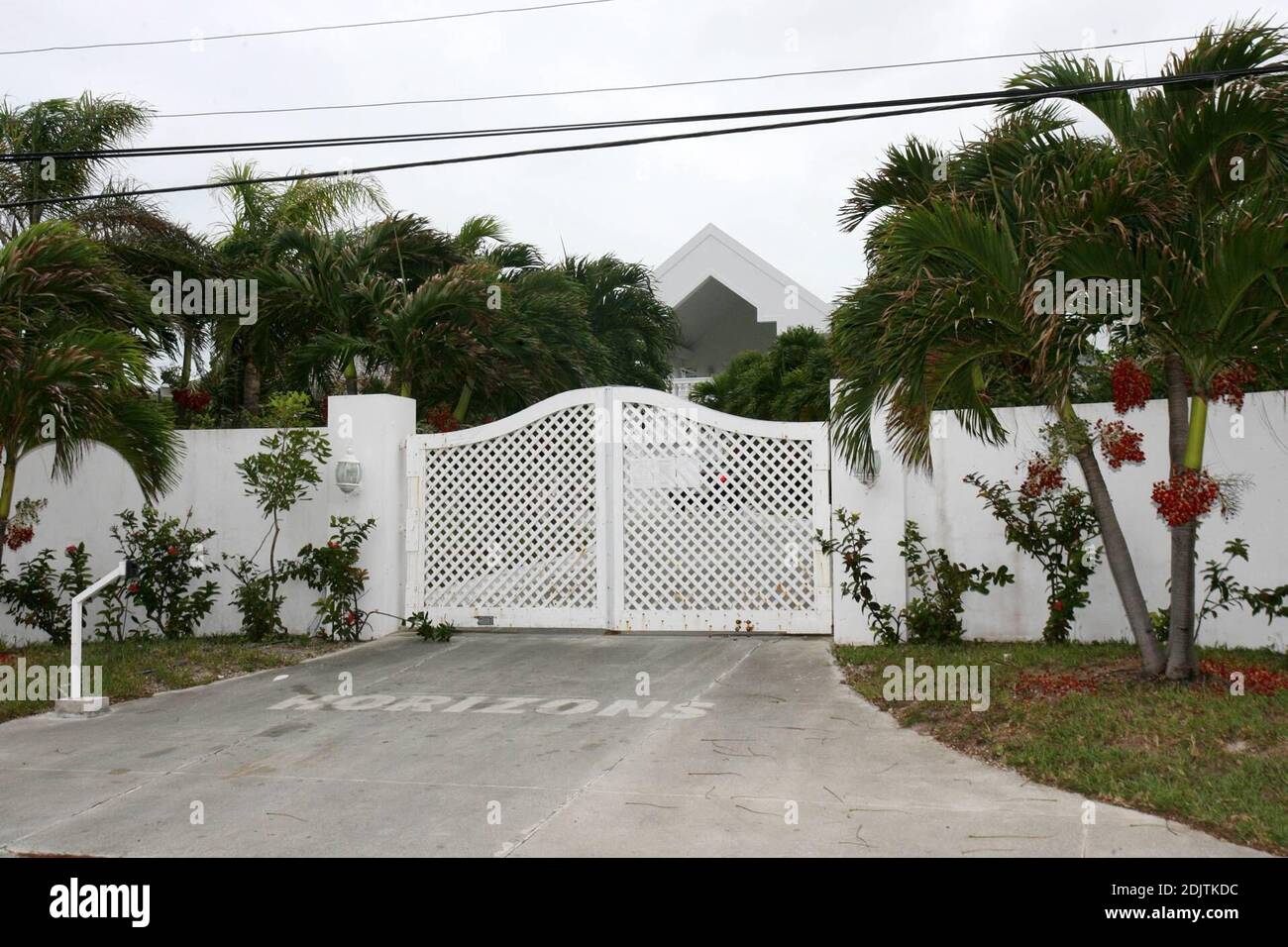 Fotos mit Hinweisen, wo Strom, Wasser und Abwasser in dem von Anna(01)