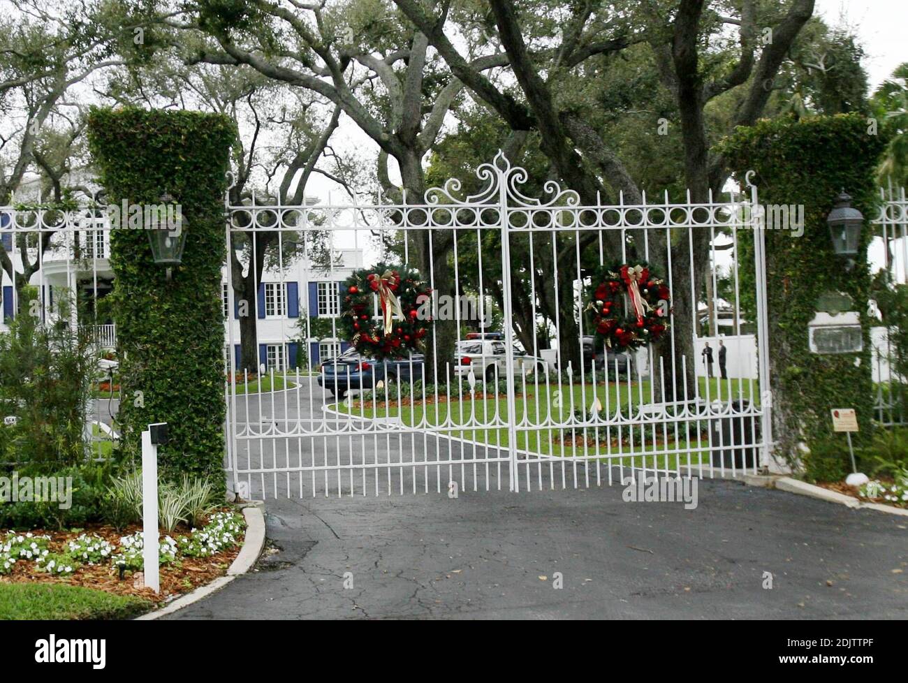 Robin gibb beegees -Fotos und -Bildmaterial in hoher Auflösung – Alamy image.
