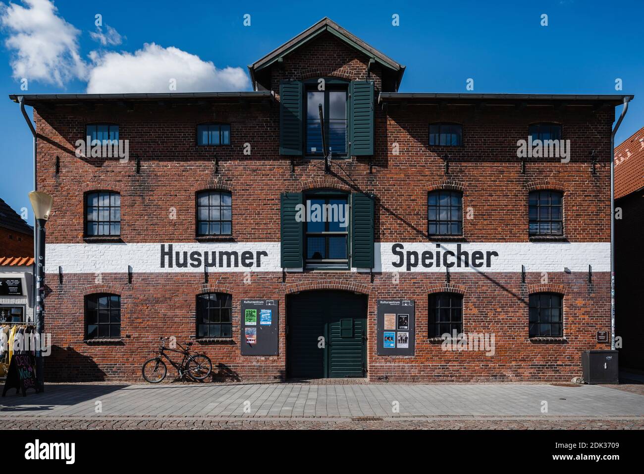Husumer Speicher, altes Lagerhaus, Stadt Husum, Nordsee, Schleswig-Holstein, Deutschland, Europa Stockfoto