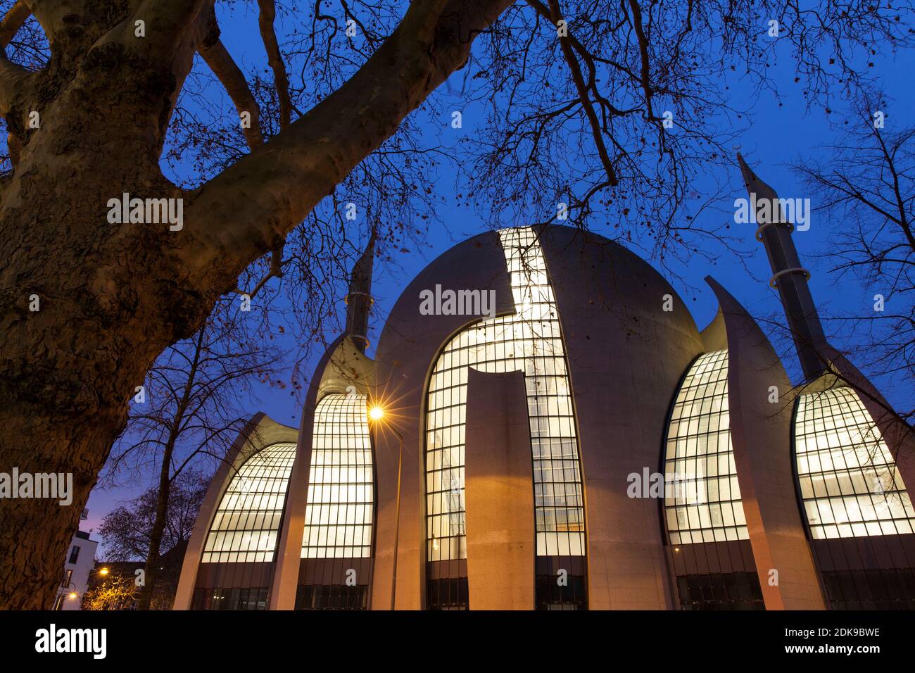 Die DITIB-Moschee der Türkisch-Islamischen Union für religiöse Angelegenheiten im Stadtteil Ehrenfeld, Architekt Paul Böhm, Köln, Deutschland. Die DITIB Stockfoto