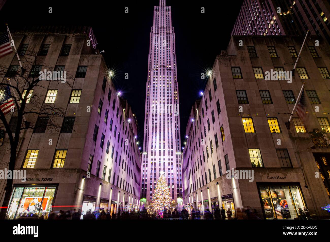 Der Weihnachtsbaum in New York City mit dem Rockefeller Center im