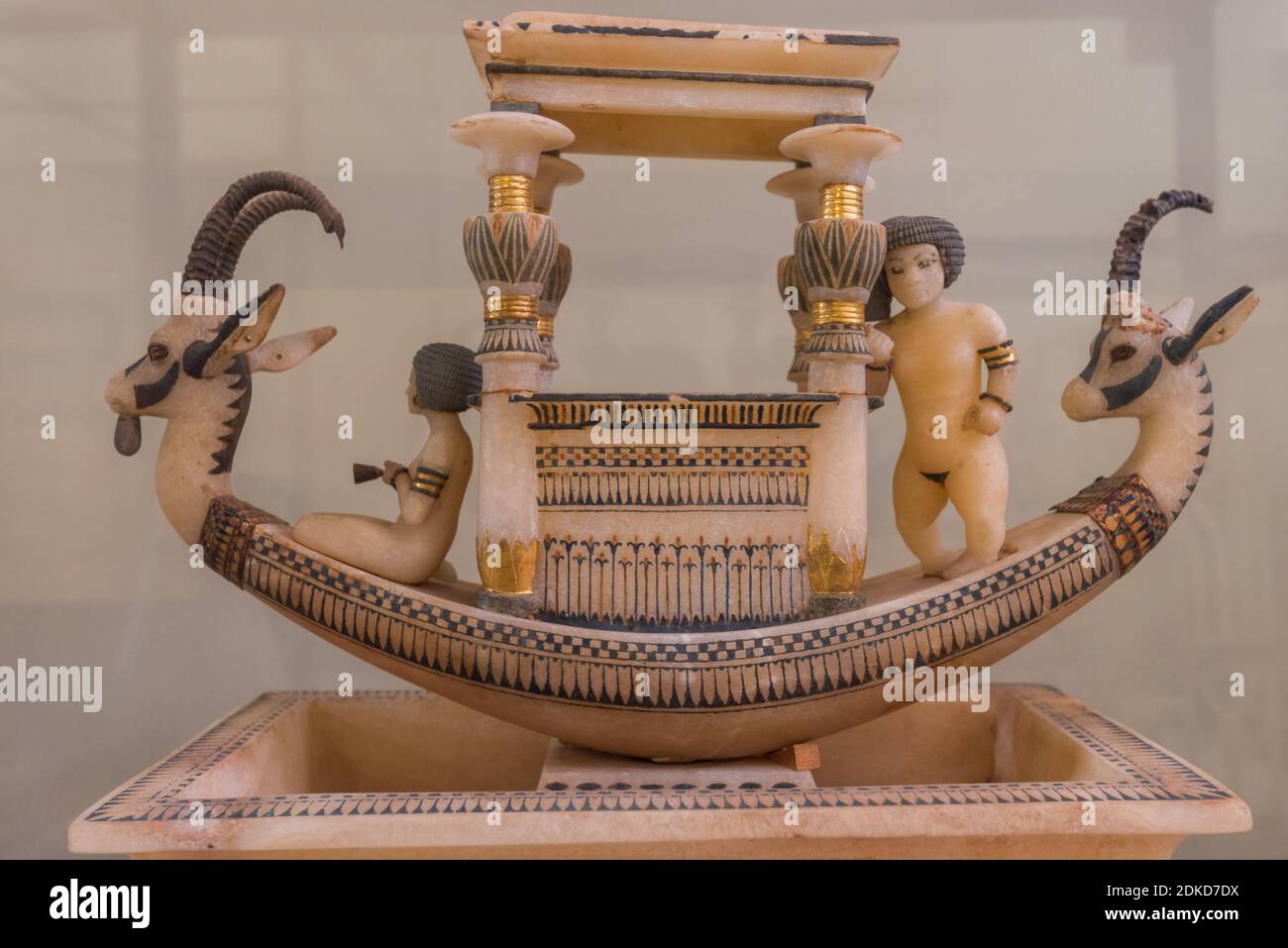 Artefakte der Marmorsteinschnitzerei im Museum der ägyptischen Altertümer in Kairo, Ägypten, ist die Heimat einer umfangreichen Sammlung von alten ägyptischen. Stockfoto