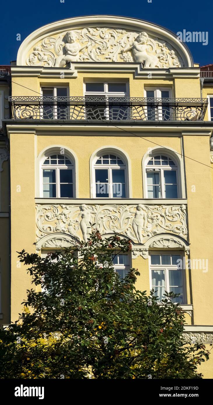 Jugendstilfassade in Schwabing in München Stockfoto