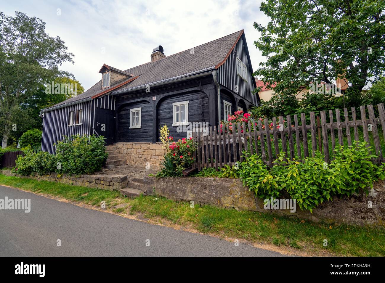 Haus, Holzhaus, Dorf, Böhmen, Landleben, Böhmische Schweiz, Tschechische Republik, Europa Stockfoto