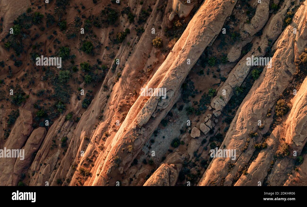 Felsstrukturen der Bögen im Arches Nationalpark, Moab direkt von oben Stockfoto