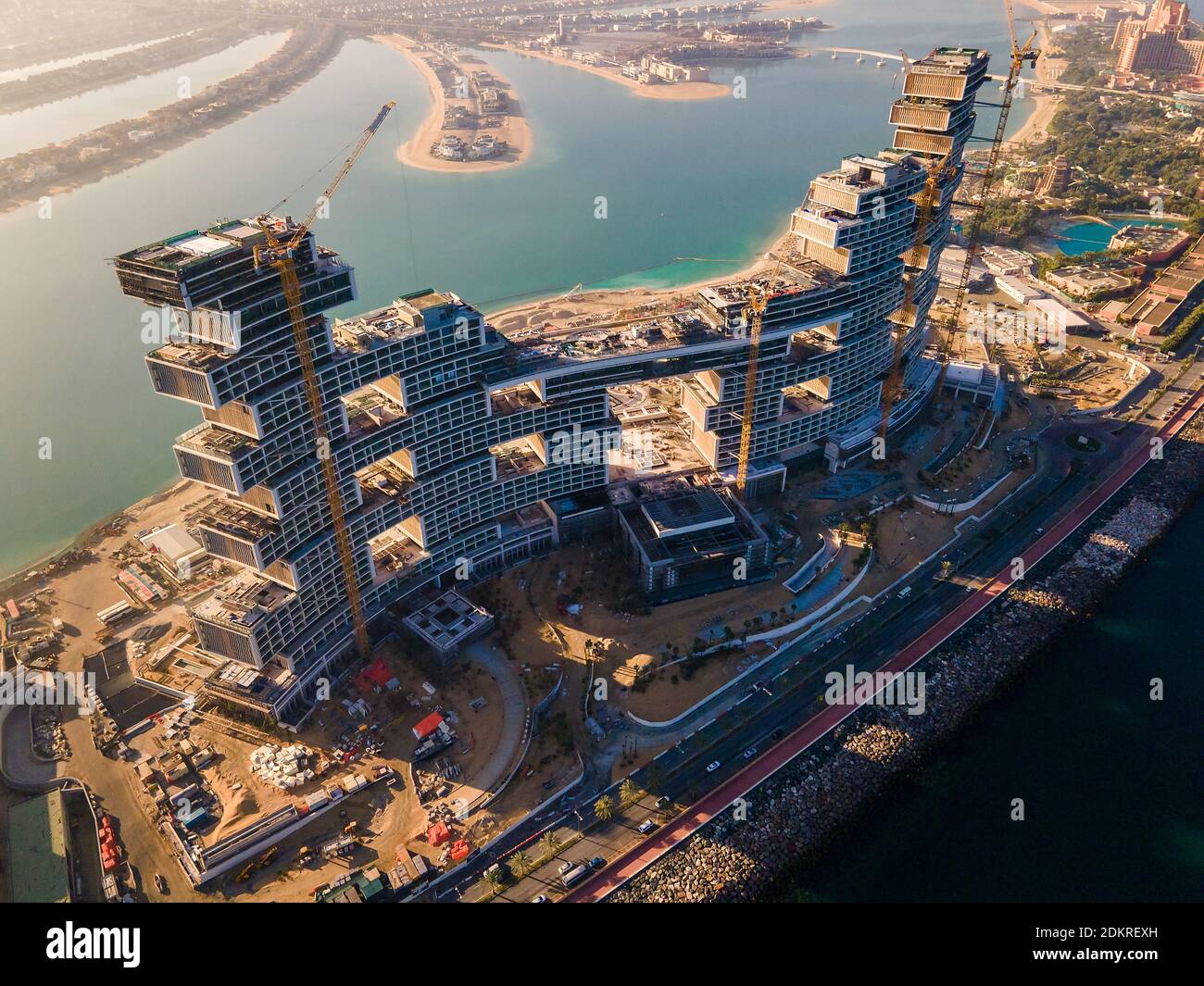 Dubai, Vereinigte Arabische Emirate - 1. Dezember 2020: Das Royal Atlantis Resort & Residences befindet sich im Bau auf der Palm Jumeirah Insel in Dubai United Stockfoto