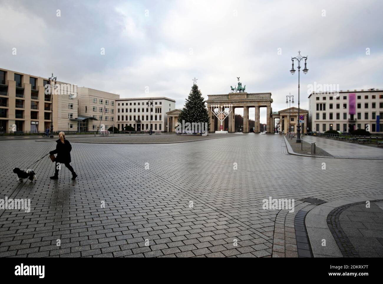 Brandenburger Tor Berlin Stockfotos Und Bilder Kaufen Seite 3 Alamy